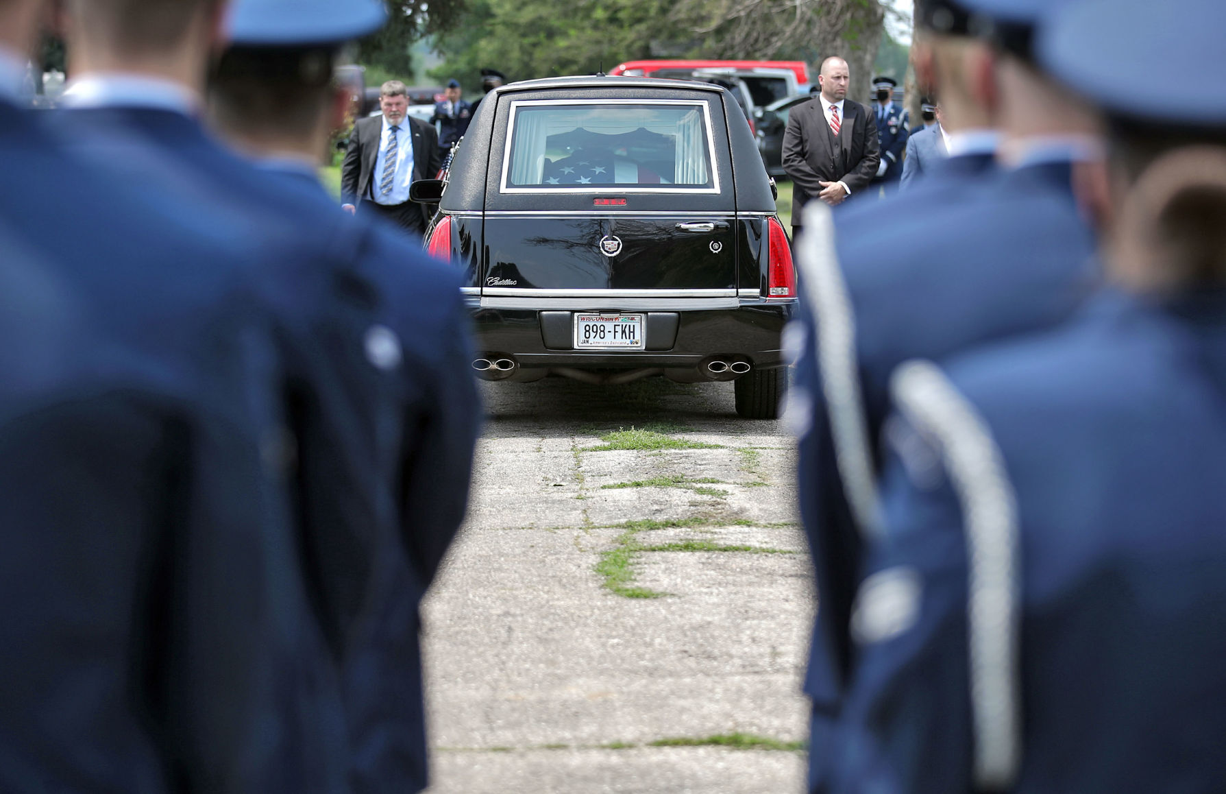 JVG_210719_BURIAL03
